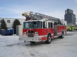 75ft Aerial Quint red fire truck